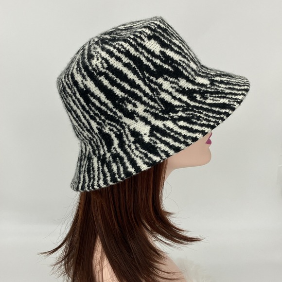 Wool Blend Bucket Hat Women's Zebra Print Black White Y2K Streetwear Cozycore - Picture 5 of 7